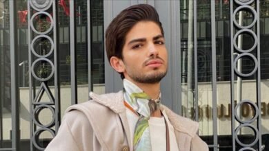 “أوسكار Oscar Kraye” يشارك المتابعين بصور جريئة من تركيا