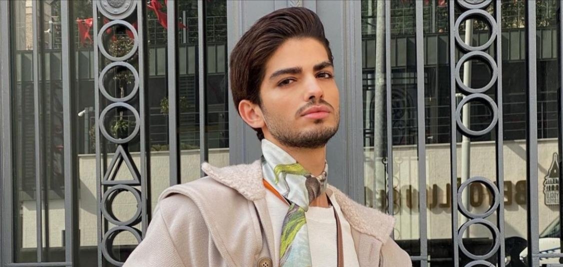 صورة مميزة: “أوسكار Oscar Kraye” يشارك المتابعين بصور جريئة من تركيا