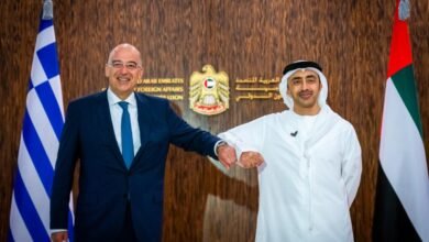 وزير خارجية اليونان يبحث في الإمارات الشراكة الاستراتيجية