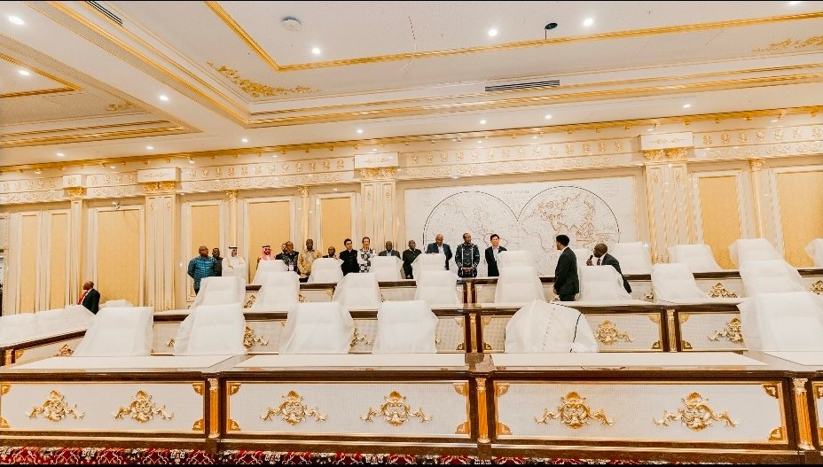 جلالة الملك مسواتي الثالث يفتتح رسميًا “إيزولويني بالاتزو” في حدث تاريخي بمملكة إسواتيني