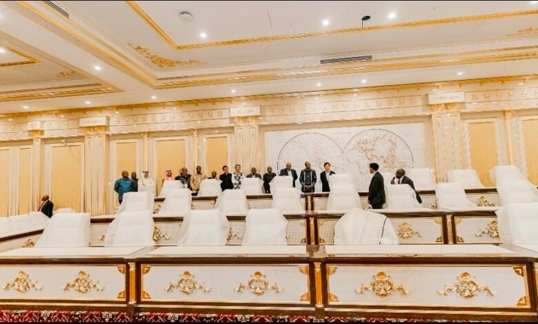 جلالة الملك مسواتي الثالث يفتتح رسميًا “إيزولويني بالاتزو” في حدث تاريخي بمملكة إسواتيني