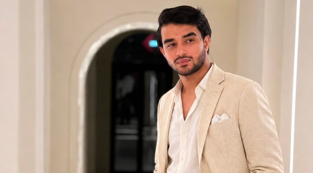 صورة مميزة: خالد الفايد يستعد لإطلاق “لغة العيون” بتوقيع ArabSong Production