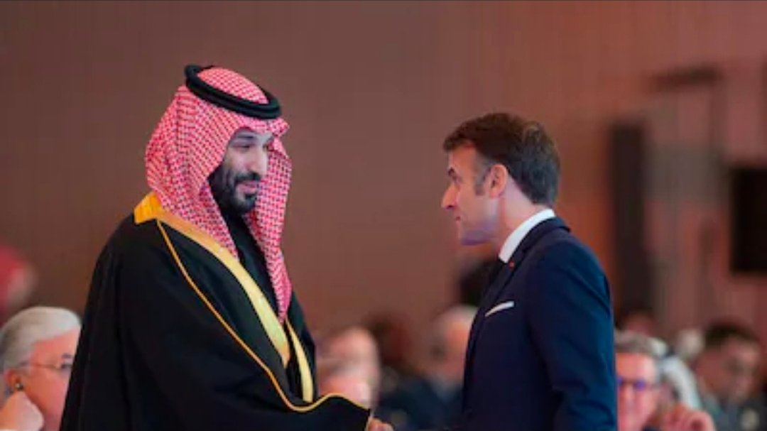 محمد بن سلمان إلى باريس.. مضيق هرمز والطرق البديلة على طاولة المباحثات مع ماكرون - صورة مميزة صورة مميزة: محمد بن سلمان إلى باريس.. مضيق هرمز والطرق البديلة على طاولة المباحثات مع ماكرون