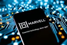 مستثمرون يقلقون من تأجيل إيرادات صفقة رقائق غوغل حتى 2029