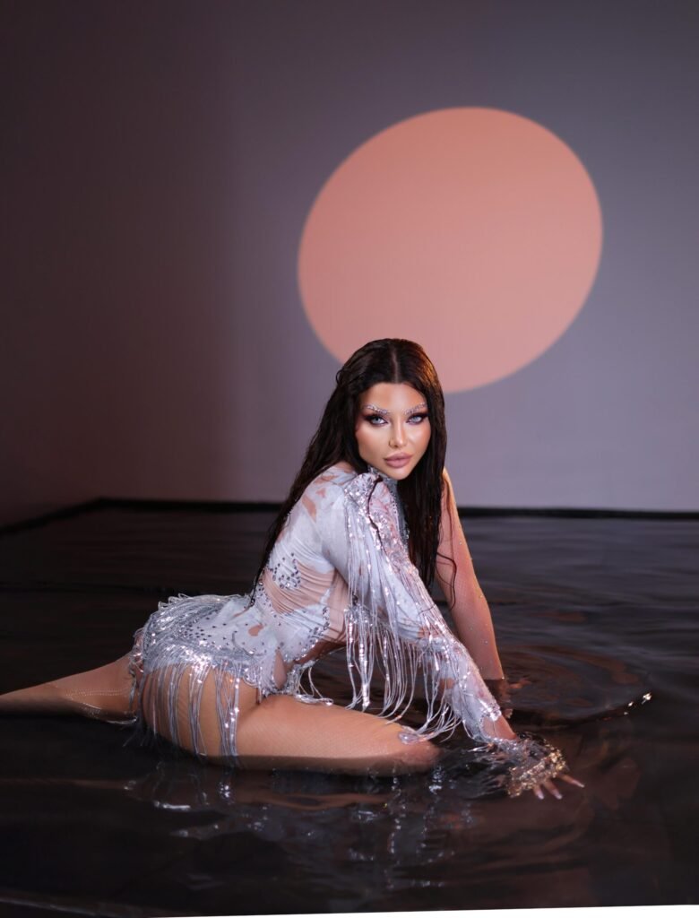 رولا يموت تعلن مشروع ROLA POP: ألبوم من سبع أغنيات وكليب - أرشيف غوغل وبينغ