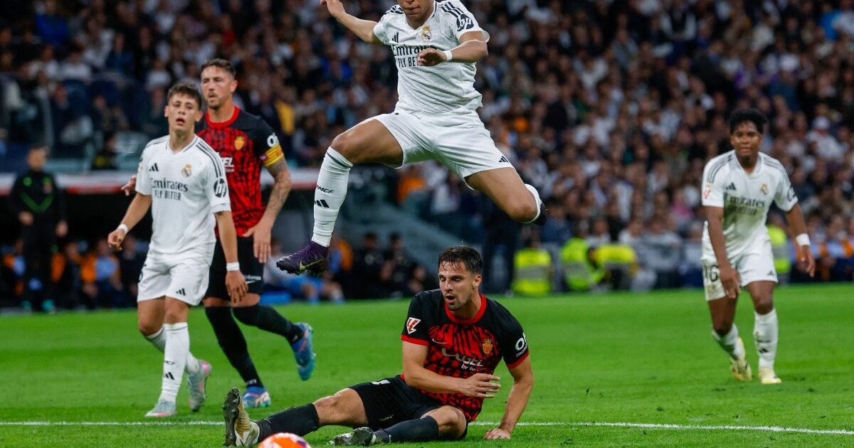 زلزال في الأولمبيكو.. ريال مدريد يقلب الطاولة على روما في 7 دقائق ويخطف انتصاراً تاريخياً برباعية قاتلة - صورة مميزة زلزال في الأولمبيكو.. ريال مدريد يقلب الطاولة على روما في 7 دقائق ويخطف انتصاراً تاريخياً برباعية قاتلة