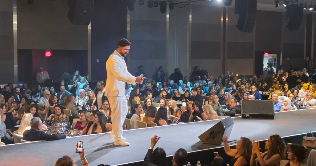 كريم نور يحيي حفلًا ناجحًا في سان دييغو بقاعة أوك في فييخاس