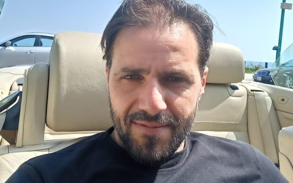 أيمن جرادي يقدم افضل الخدمات بأسعار مدروسة