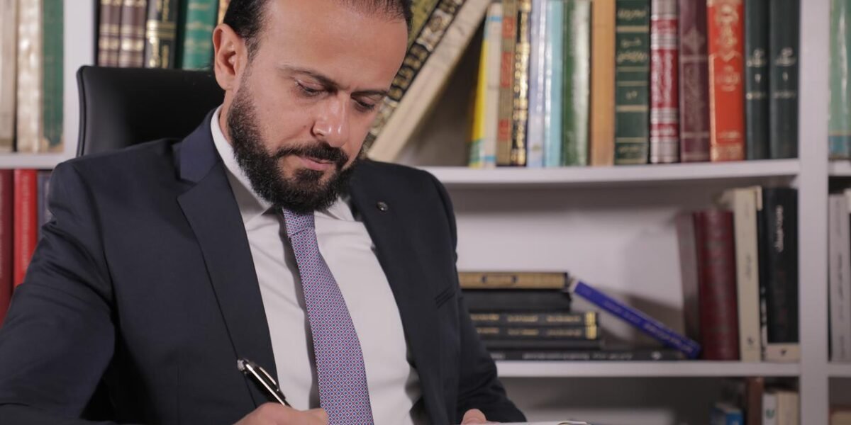 الدكتور علي حمّود يؤكد: لا حرب أمريكية إيرانية في المنطقة وعودة الملف النووي تستغرق وقتًا