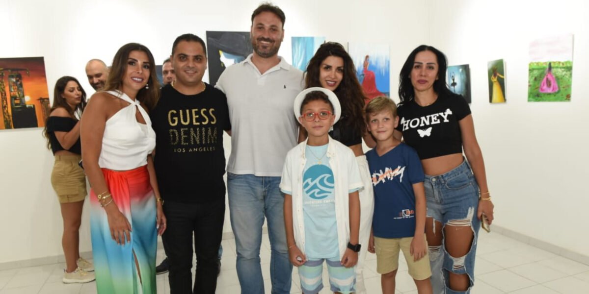 الطفل المبدع الرسام جون جاسوس يعرض لوحاته للمرة الاولى ويُذهل الحضور !