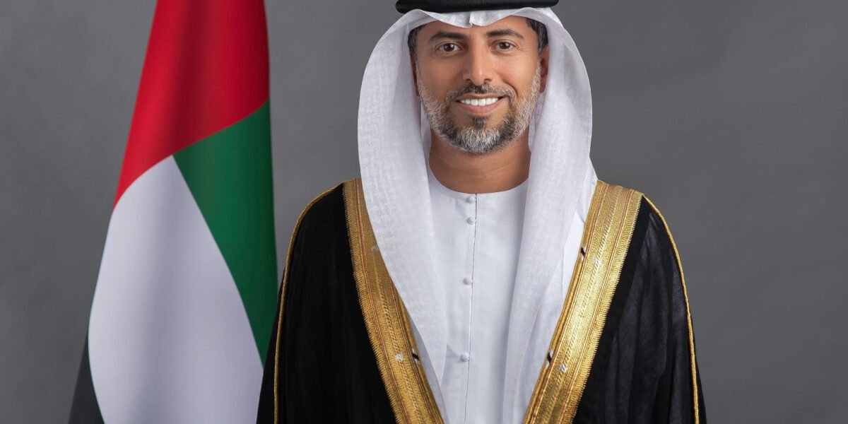 المزروعي: الإمارات من أكبر الدول المستثمرة في الطاقة الشمسية عالمياً