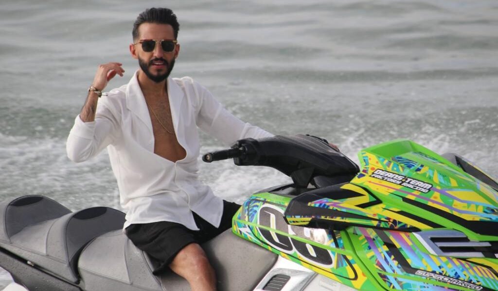 النجم محمد شهاب يستعد لإطلاق عمل غنائي جديد