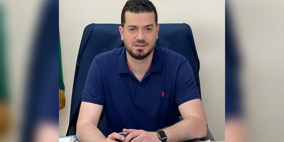 أحمد رحال: الاعلام الإلكتروني نظرة عامة - صورة مميزة صورة مميزة: أحمد رحال: الاعلام الإلكتروني نظرة عامة