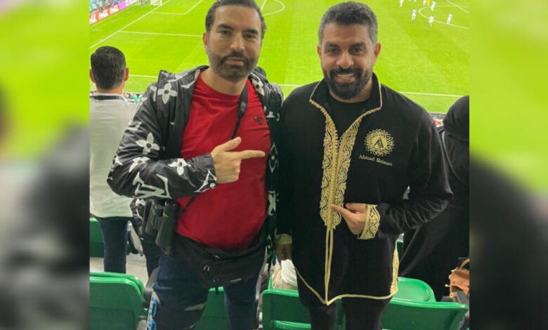 أحمد سليمان رفقة الدكتور سمايلي في ليلة تأهل المغرب