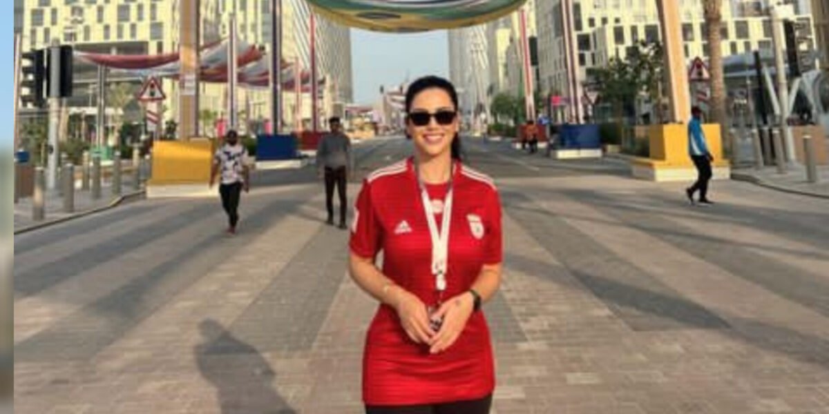 صورة مميزة: اختيار ستاريه رئيسي كقائدة مشجعي المنتخب الايراني في كأس عالم قطر ٢٠٢٢