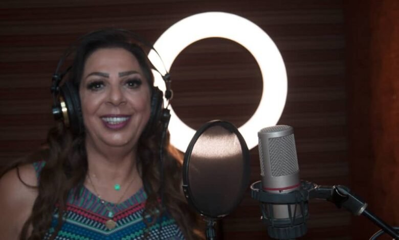 الآن المجموعة المقيمة في لبنان تضع بصمتها الخاصة على الأغنية لتزيدها لونا و رونقاً مميزا