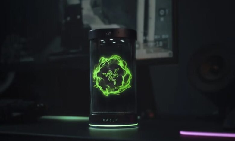 الإنترنت يكره رفيق Razer الفظيع الذي يعمل بالذكاء الاصطناعي، ولكن لجميع الأسباب الخاطئة