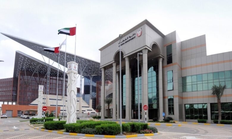 التحقيق مع محامية اختلقت قضية لزيادة متابعيها على مواقع التواصل