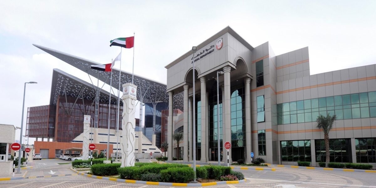 صورة مميزة: التحقيق مع محامية اختلقت قضية لزيادة متابعيها على مواقع التواصل