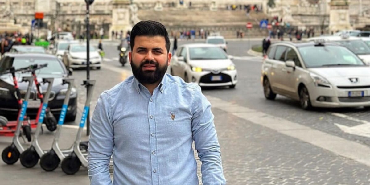 صورة مميزة: الدكتور علي حرز… نجاح و تميز في عالم طب الأسنان