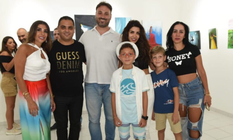 الطفل المبدع الرسام جون جاسوس يعرض لوحاته للمرة الاولى ويُذهل الحضور !