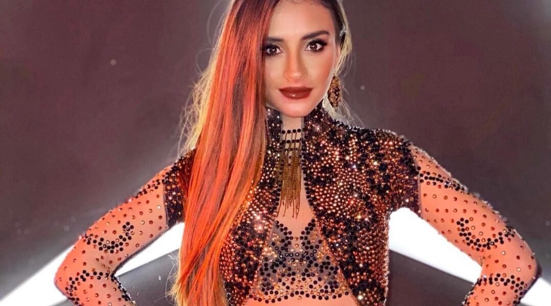 الفنانة كارولينا كرم تتألق في حفل غنائي ضخم في مصر - صورة مميزة صورة مميزة: الفنانة كارولينا كرم تتألق في حفل غنائي ضخم في مصر