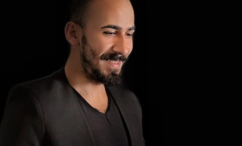 المزيّن هاني مقهور خبرة واسعة في عالم التزيين النسائي