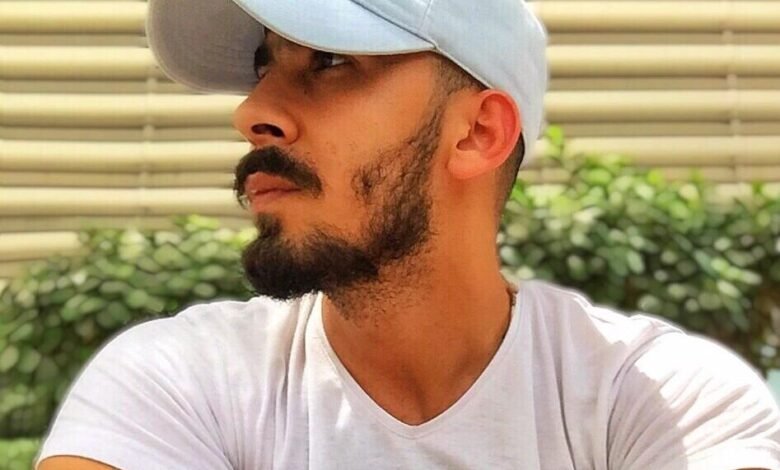 المزيّن هاني مقهور شاب لبناني متعدد المواهب