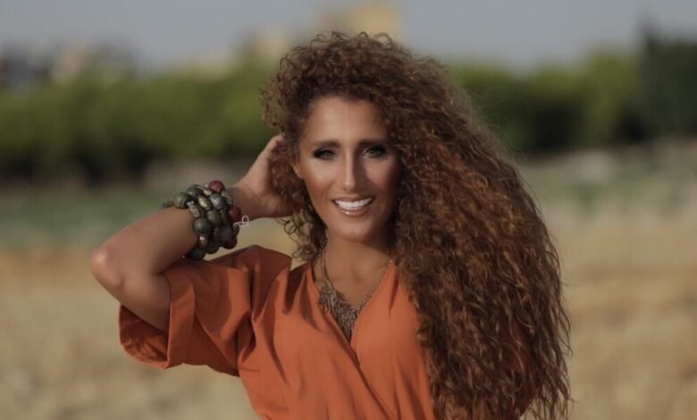 الممثلة سالي بسمة توجه رسالة للبنانيين عبر الانستغرام