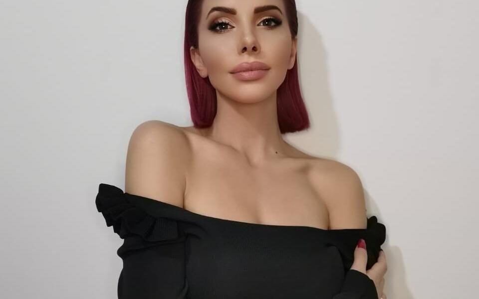 صورة مميزة: الممثلة مونيانا مقهور تتألق في جلسة تصوير جديدة
