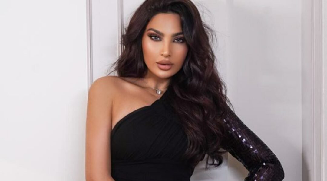 صورة مميزة: النجمة شيراز تستقبل العام الجديد ٢٠٢١ مع جمهورها في فندق فرساتشي ، دبي .. ولهذا السبب تم إختيارها !