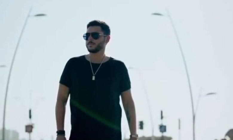 الوليد الحلاني يغني من كلمات والحان والده ” قالتلي ” .. قريباً