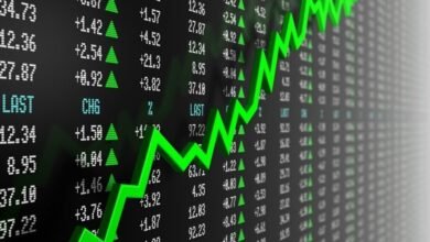 انتعاش الأسهم العالمية مع تراجع النفط بدعم توقعات انفراجة الحرب وفتح هرمز