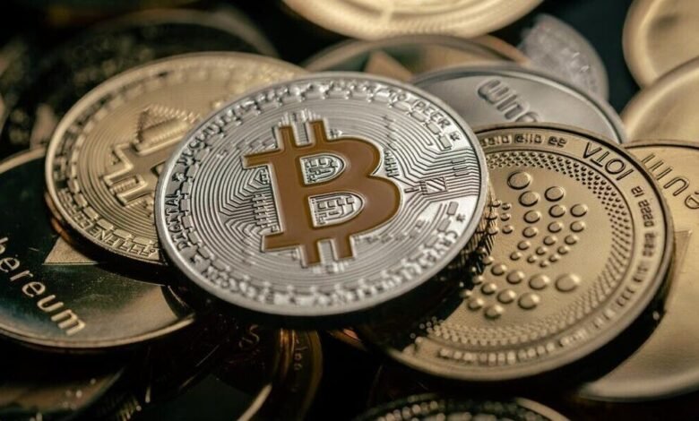 بيتكوين تواصل الهبوط وتلامس مستوى 61 ألف دولار لأول مرة منذ فبراير