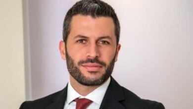 جورج زيادة يتطرق الى عملية “Otoplasty”