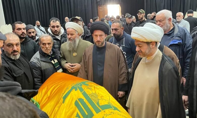 حزب الله وأهالي صيدا شيعوا الفقيد المجاهد خليل قطيش