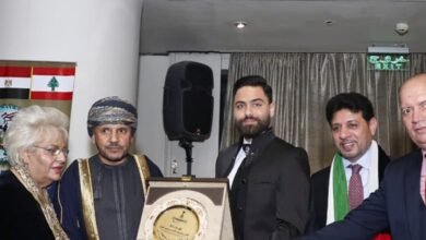 حسين فنيش مكرّماً في مؤتمر السلام في القاهرة
