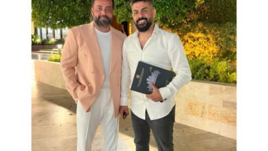 خبير الشعر أحمد سليمان يصل إلى جدة