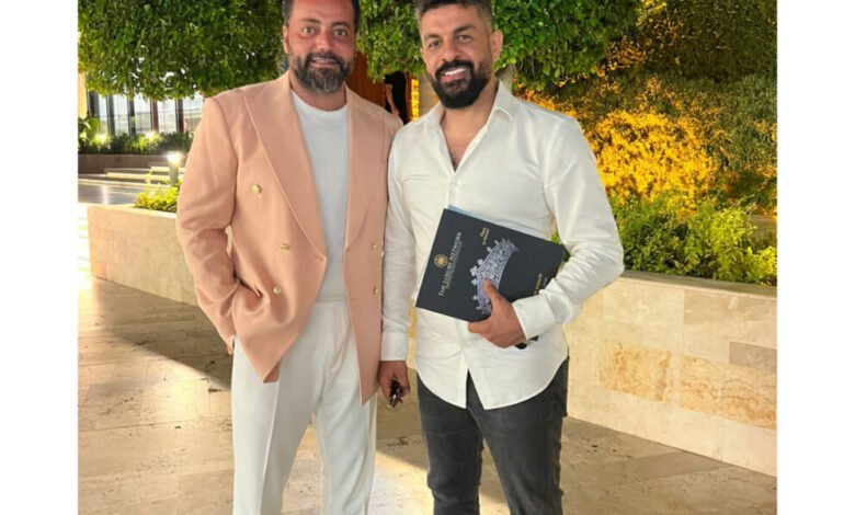 خبير الشعر أحمد سليمان يصل إلى جدة