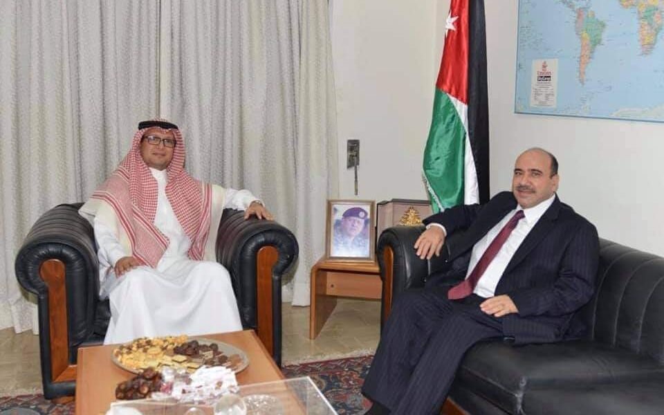 صورة مميزة: سفير خادم الحرمين الشريفين يلتقي سفير المملكة الأردنية