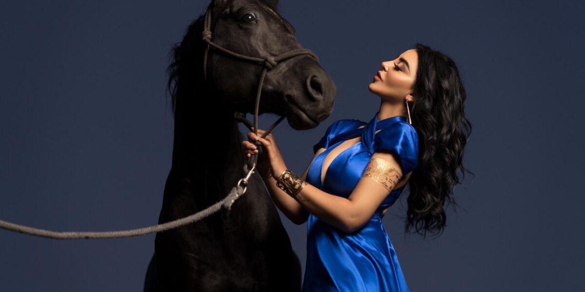 صورة مميزة: فاتي جمالي بإحساسها المرهف تغني je l’aime a mourir