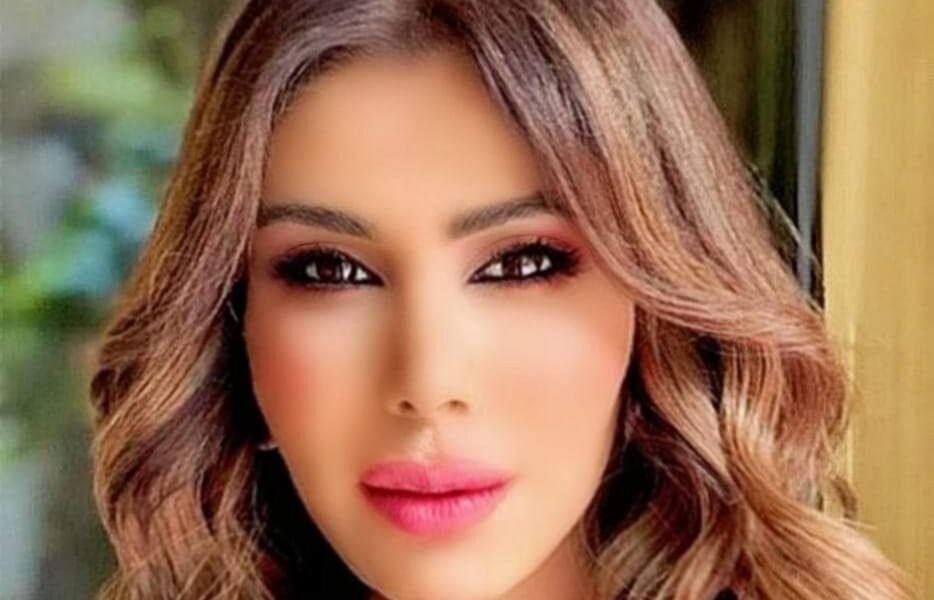 صورة مميزة: من بين الانقاض .. أنا يمنى شري إعلامية لبنانية مطرحي مش هون !!