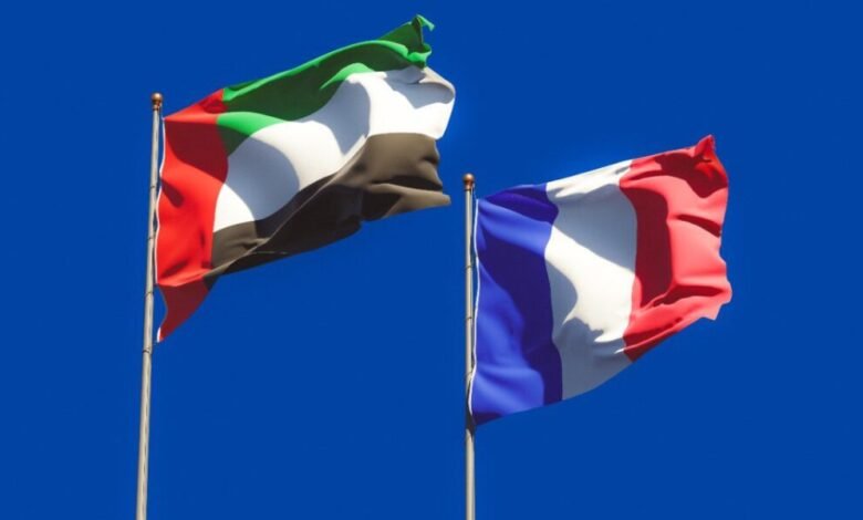 وزارة الخارجية الإماراتية تعلن تضامن الدولة مع فرنسا